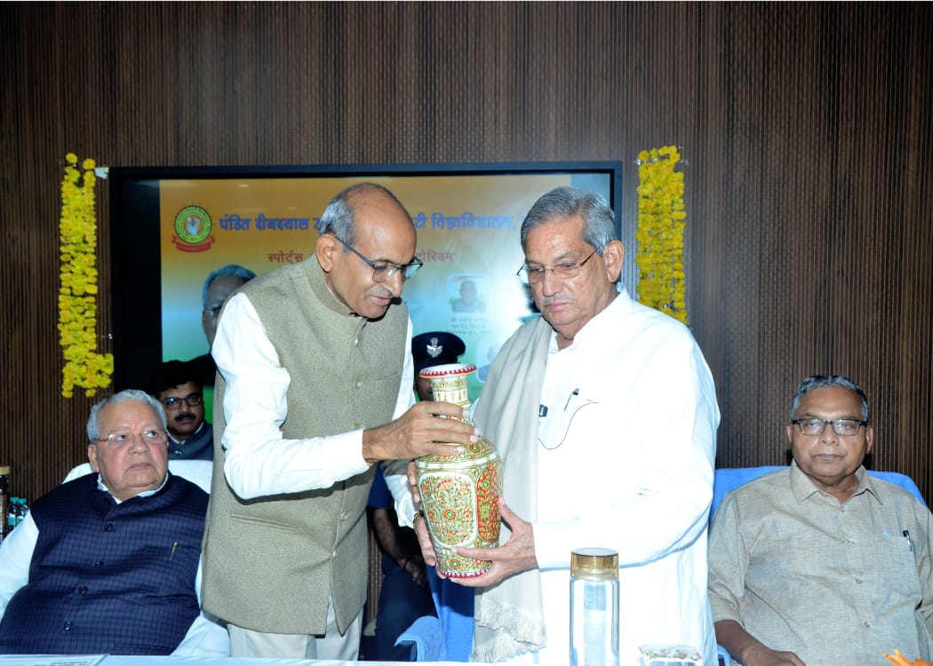 Governor Visit Image 3